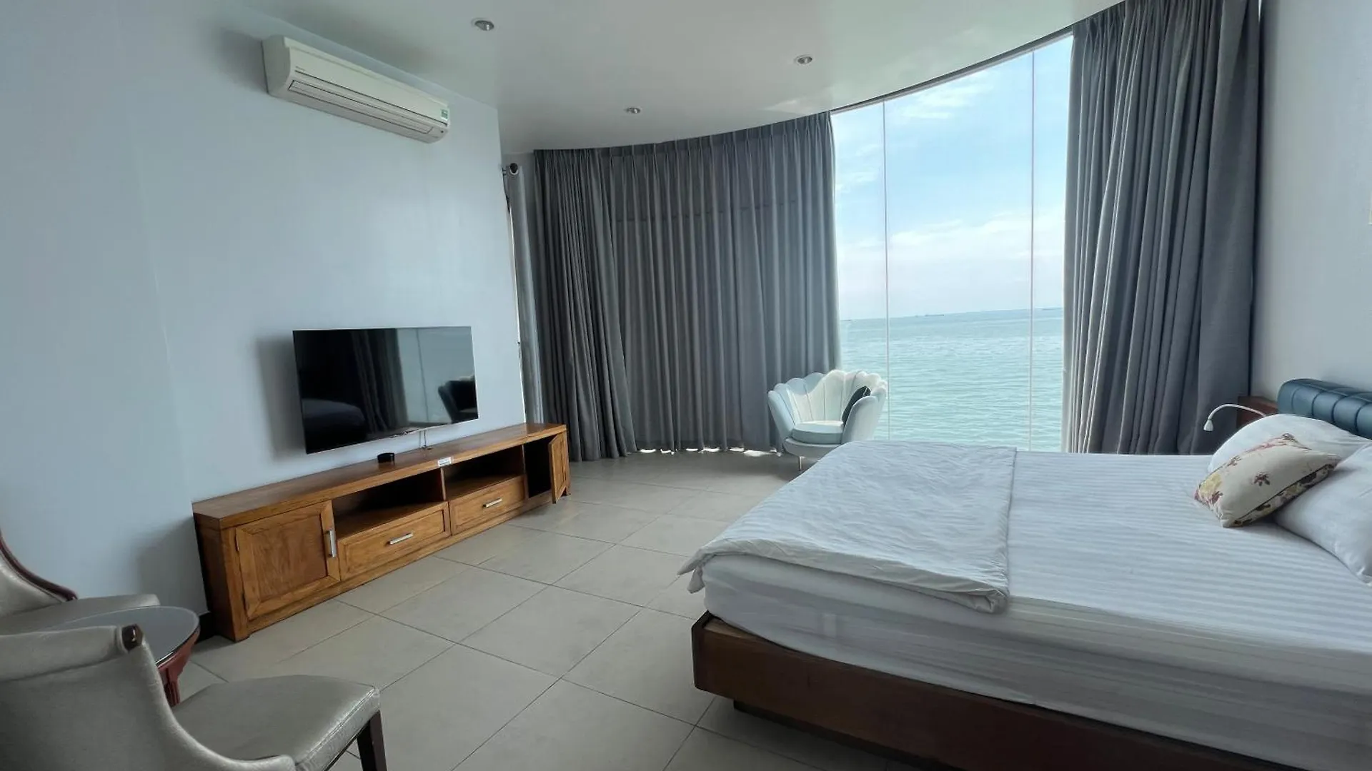 Nancy Tran Grand Strip Villa 12 Vũng Tàu