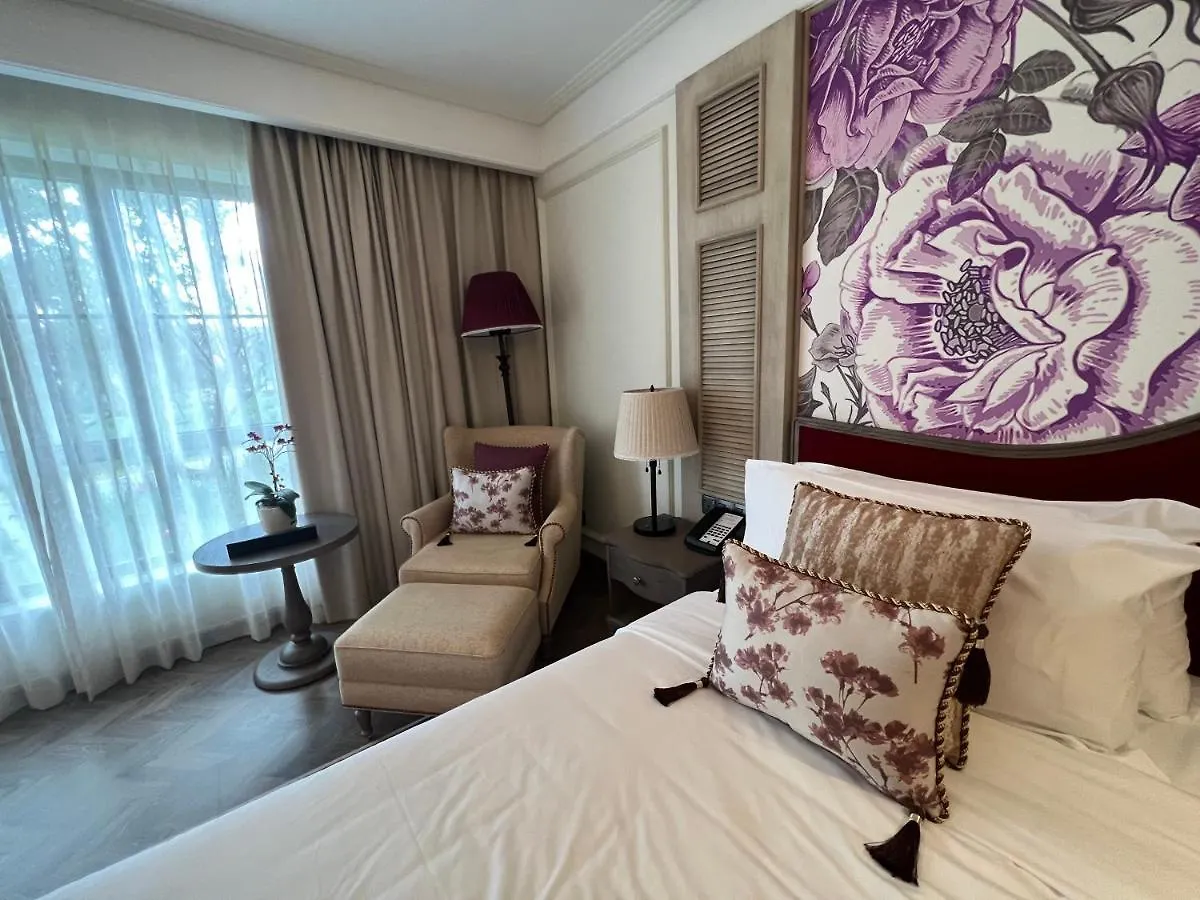 Nancy Tran Grand Strip Villa 12 Vung Tau