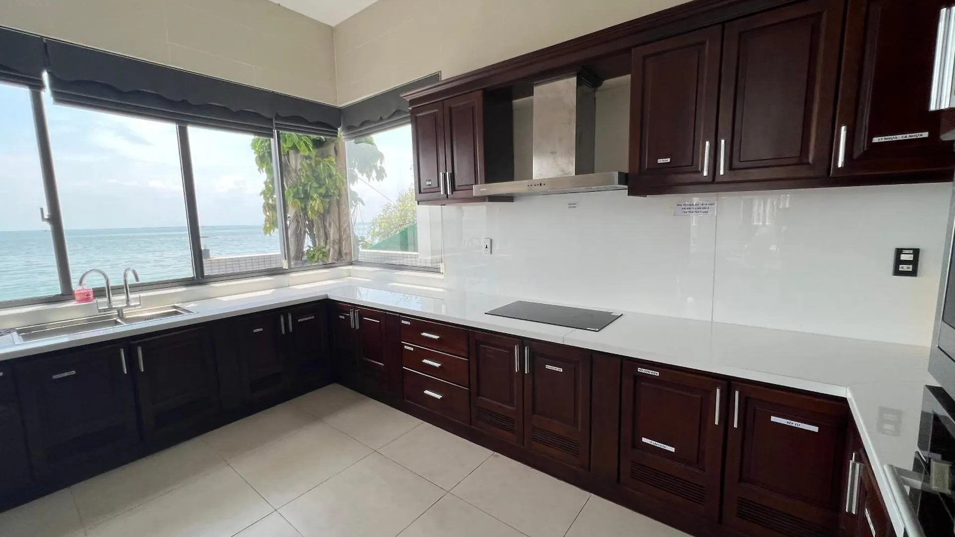 Nancy Tran Grand Strip Villa 12 Vung Tau Vietnam