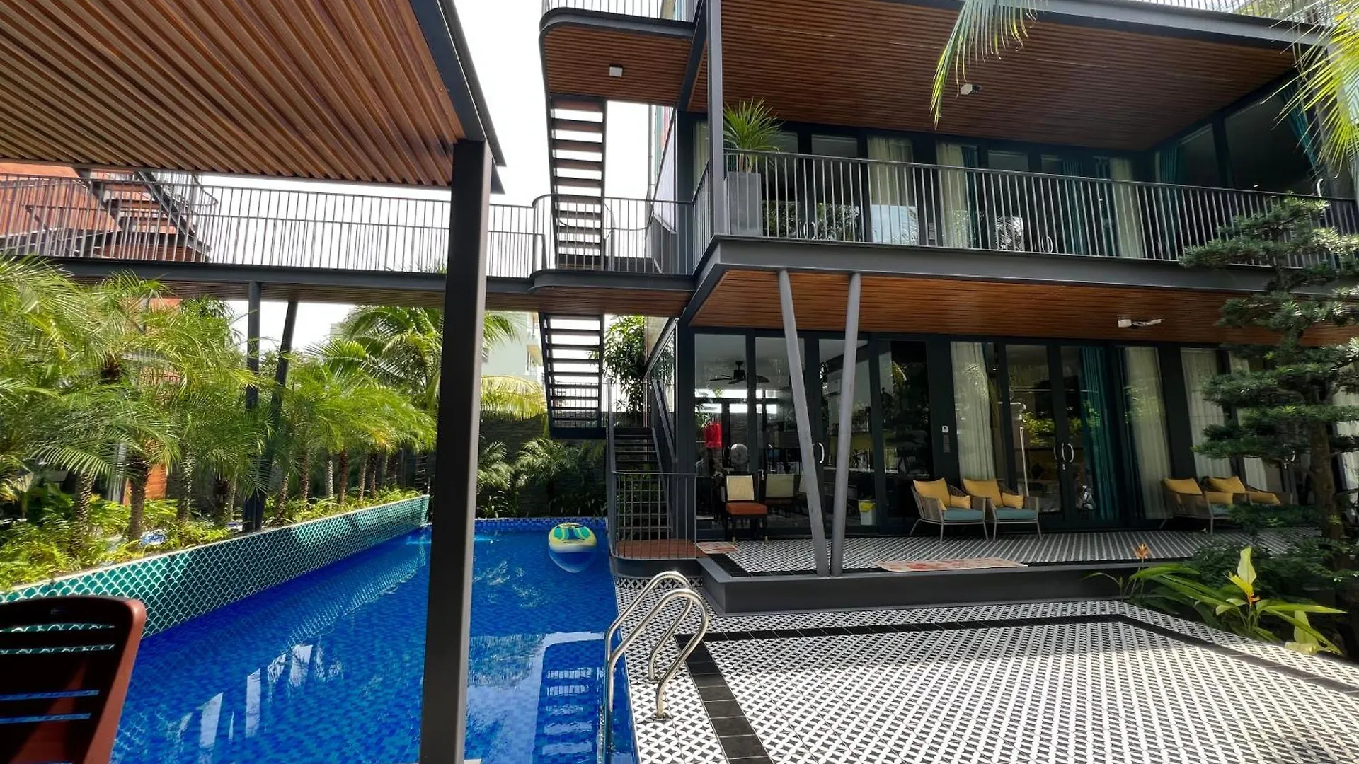 Nancy Tran Grand Strip Villa 12 Vung Tau